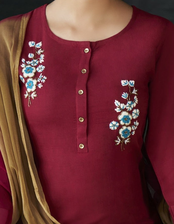 Embroidered Kurti With Pant & Dupatta