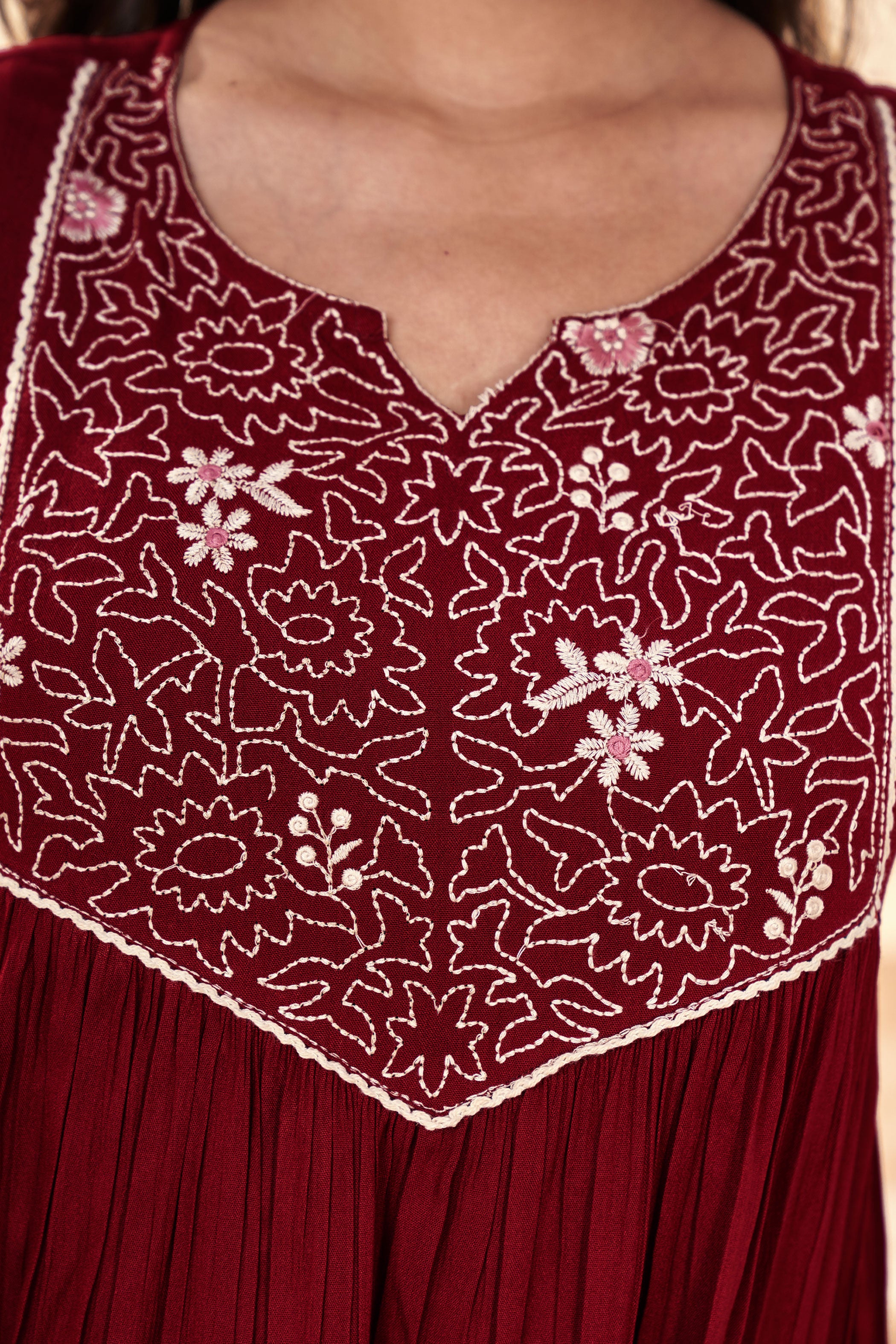 Women Floral Embroidered Gotta Patti Short Kurti