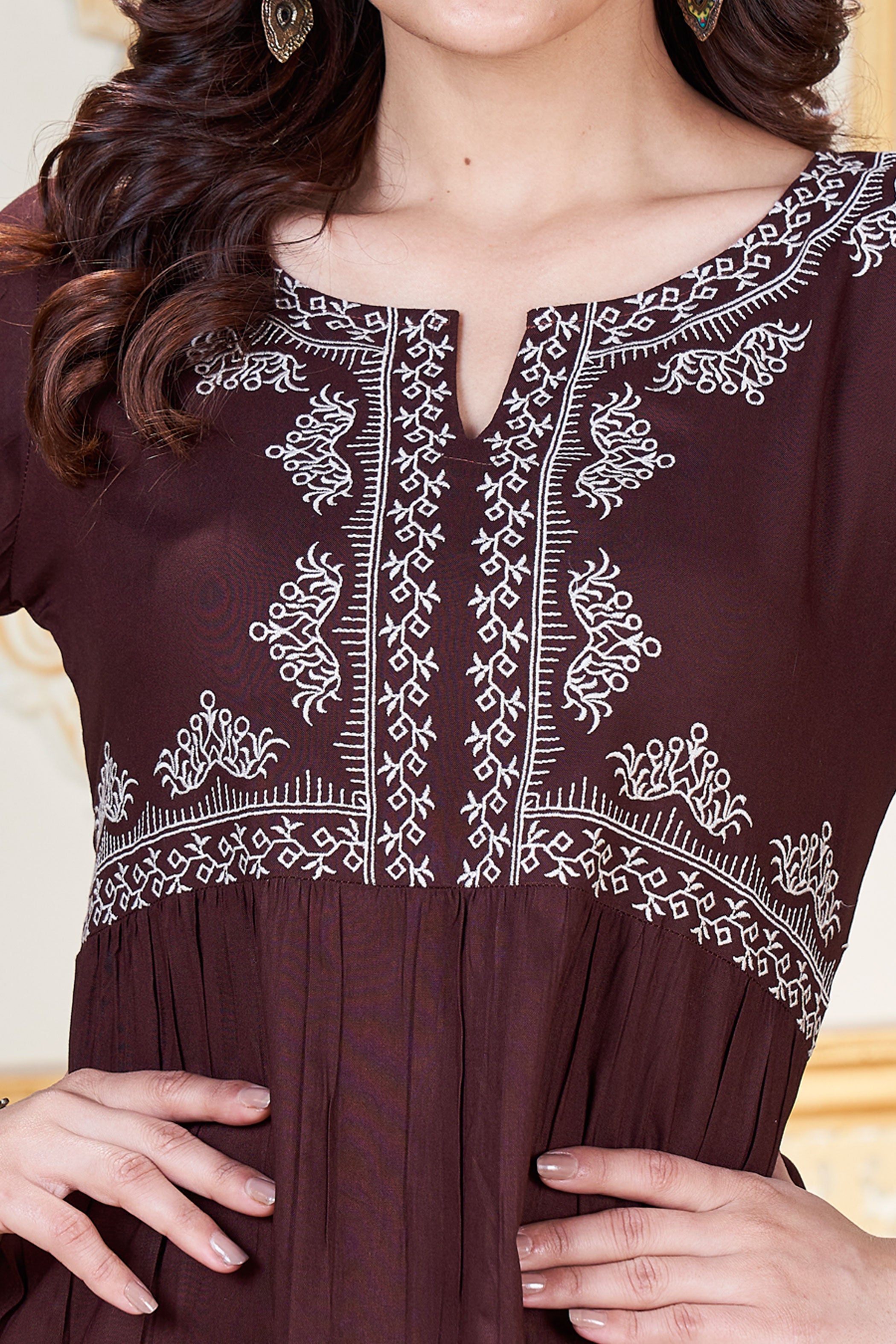 Women Floral Embroidered Flared Sleeves Thread Work Kurta