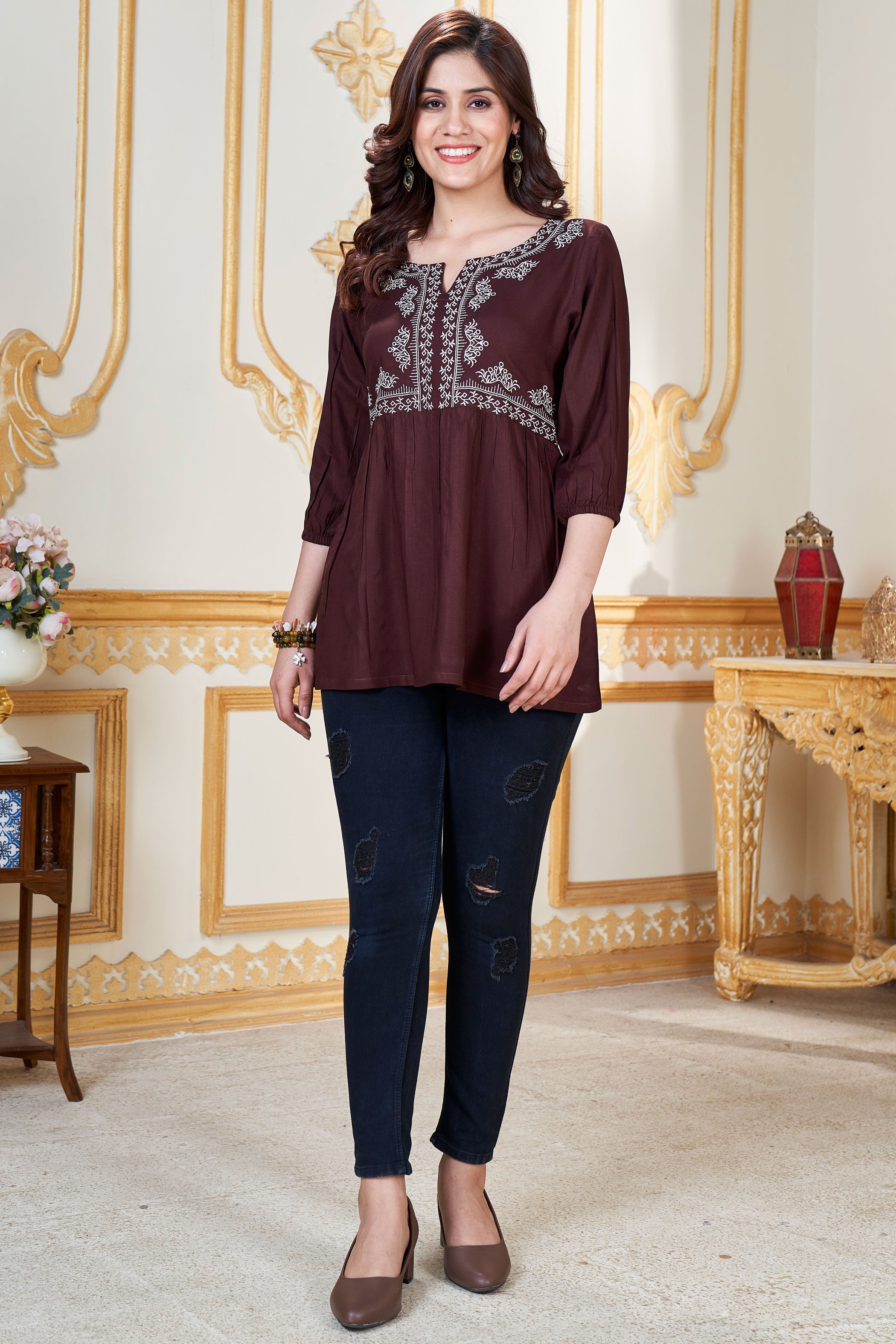 Women Floral Embroidered Flared Sleeves Thread Work Kurta