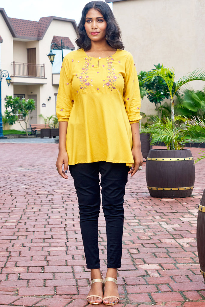 Floral Embroidered Keyhole Neck Thread Work Short Kurti