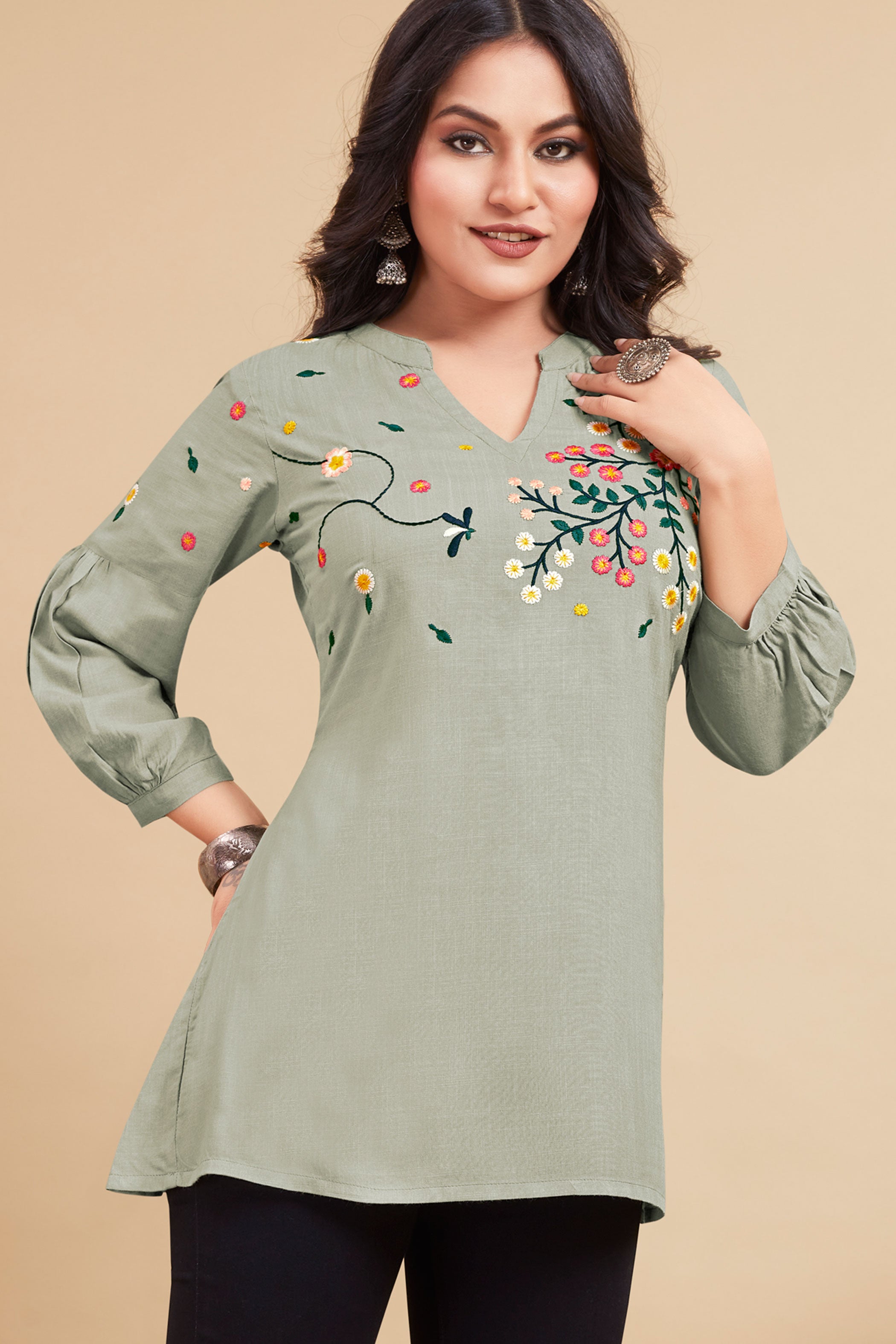 Women Floral Embroidered Above Knee Kurta
