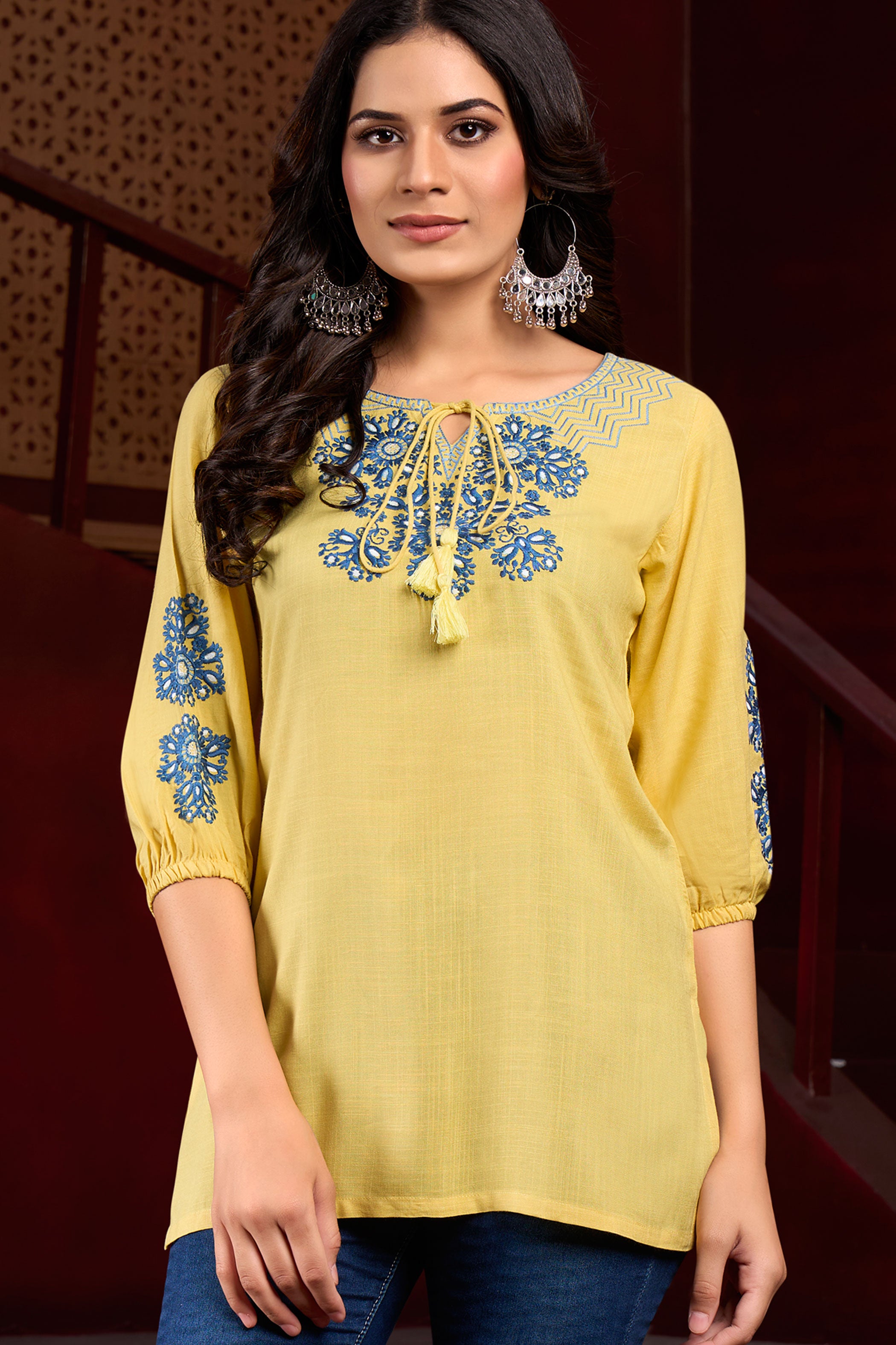 Women Flared Sleeves Thread Work Liva Kurta