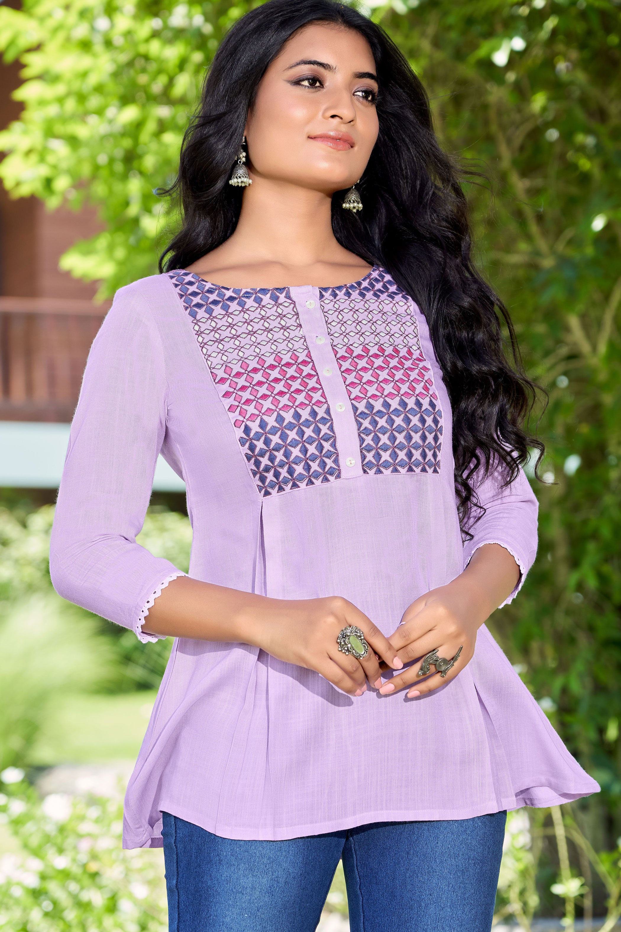 Geometric Embroidered Round Neck Straight Short Kurti