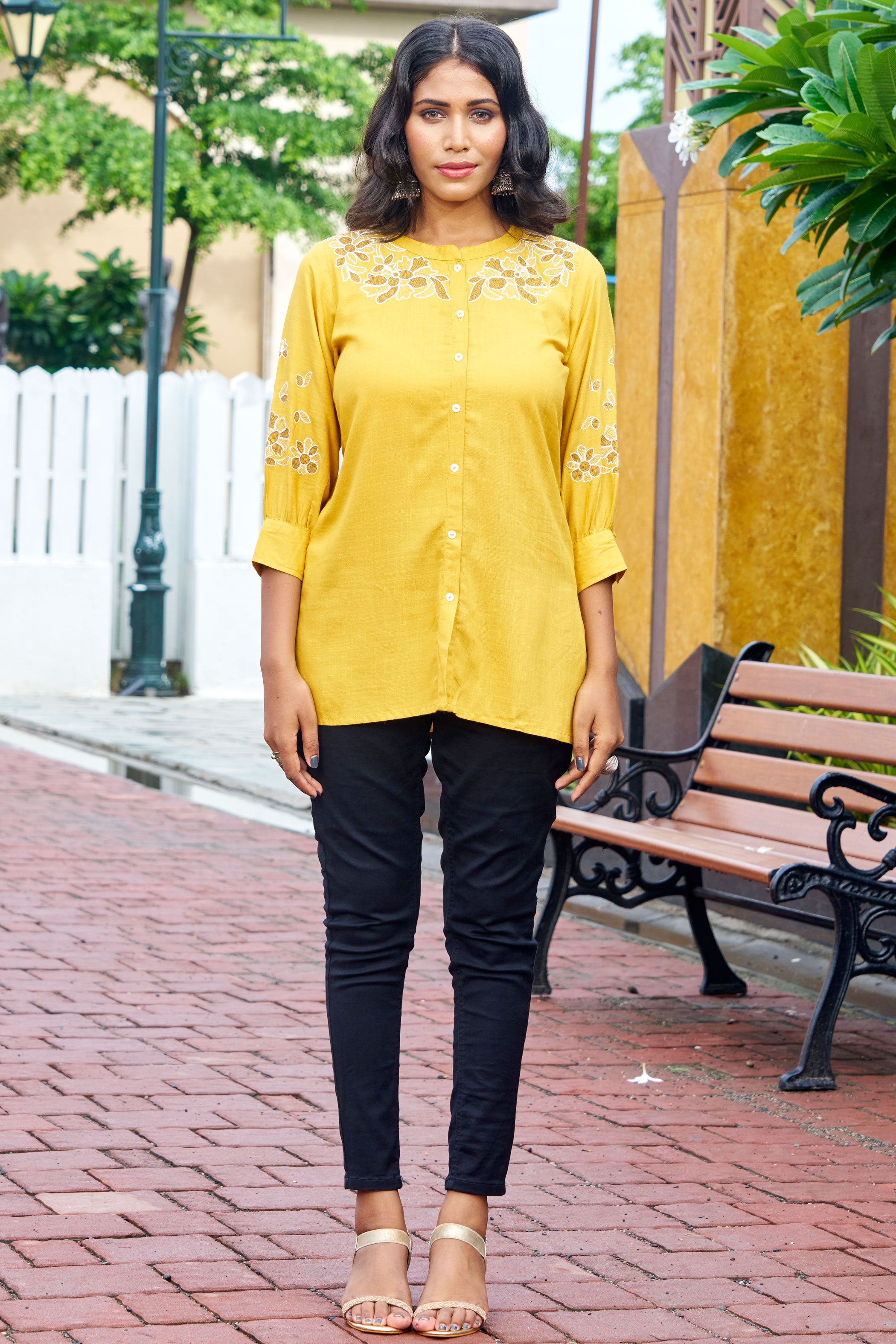 Floral Embroidered Mandarin Collar A-Line Short Kurti